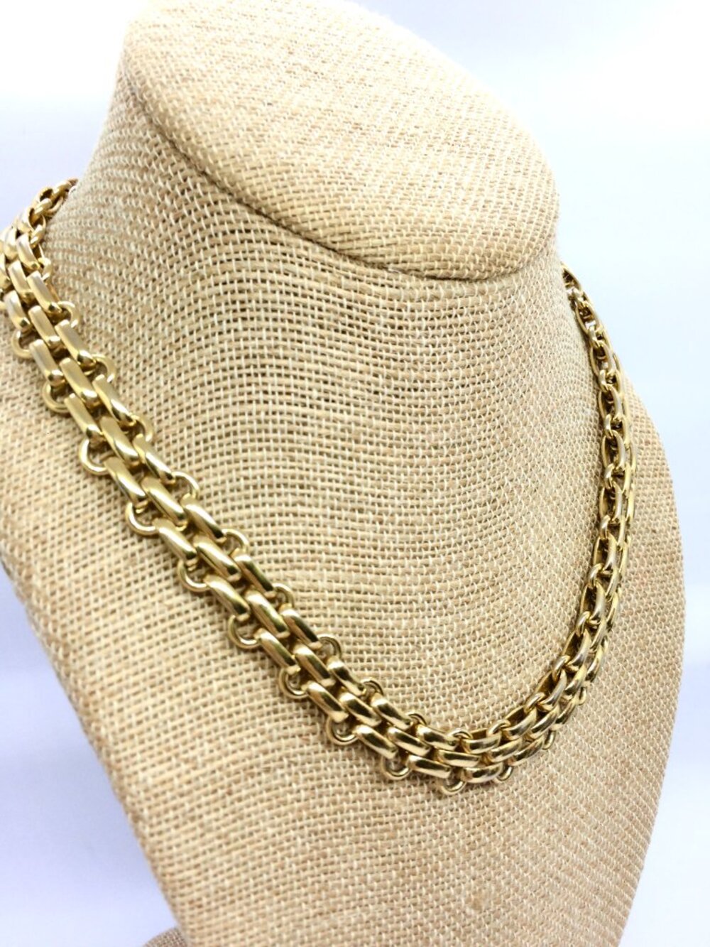 VINTAGE DIOR CHAIN Necklace Gold Tone Chunky Link CD Logo Signed 16 Inch - Picture 4 of 16